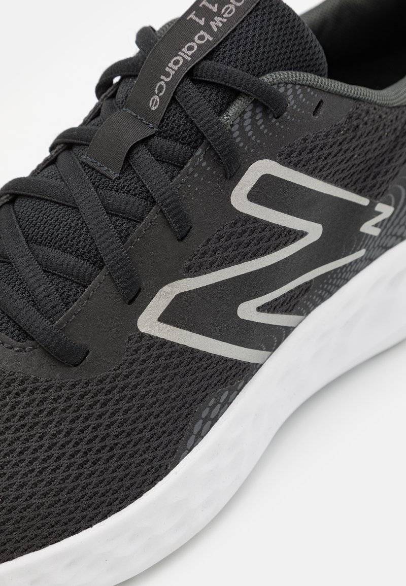New Balance New Balance 411V3 - Neutral running shoes - black Vatertagsangebot