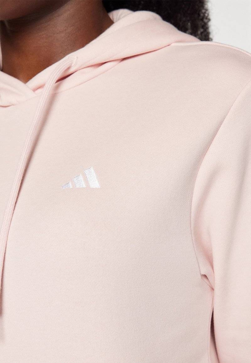 adidas Sportswear adidas Sportswear ESSENTIALS SMALL LOGO FEEL COZY HOODIE - Hoodie - sandy pink Zeitlich begrenztes Angebot
