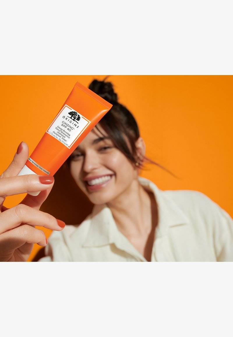 Origins Origins GINZING™ TINTED MOISTURIZER SPF40 - Tinted moisturiser Letzte 3 Tage