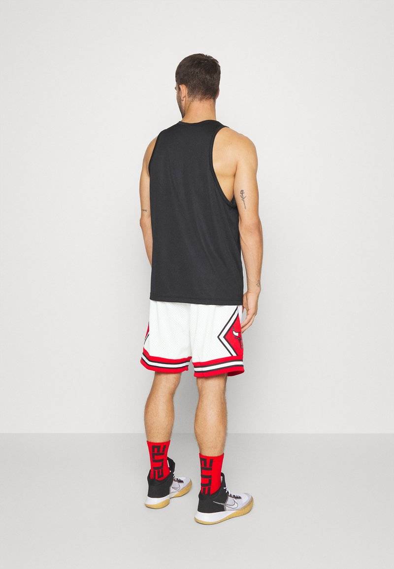 Mitchell & Ness Mitchell & Ness NBA CHICAGO BULLS SWINGMAN SHORT - Sports shorts - white Online
