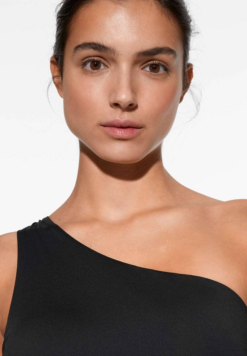 OYSHO OYSHO ASYMMETRIC - Swimsuit - black Fabrikpreis