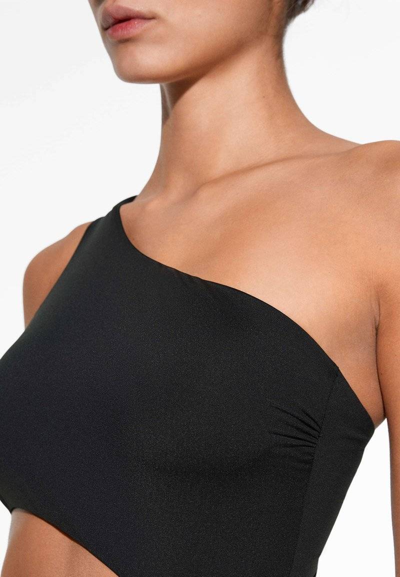 OYSHO OYSHO ASYMMETRIC - Swimsuit - black Fabrikpreis