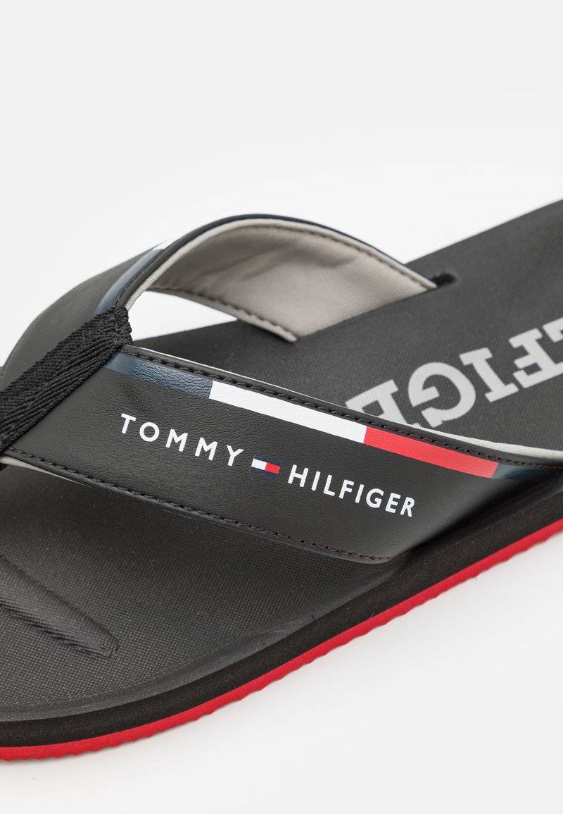 Tommy Hilfiger Tommy Hilfiger COMFORT - Pool slides - black Valentinstagsangebot