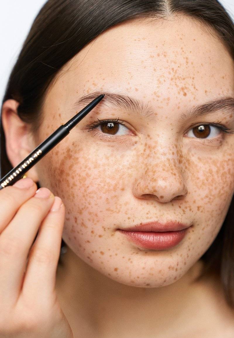 Makeup Revolution Makeup Revolution REVOLUTION PRECISE BROW PENCIL - Eyebrow pencil - dark brown Discount Store für neue Produkte