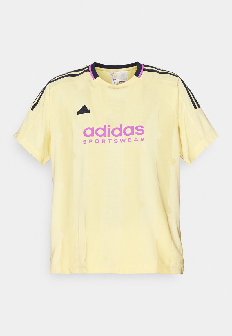 adidas Sportswear adidas Sportswear TIRO CUT STRIPES BOYFRIEND - Print T-shirt - almost yellow Weihnachtsangebot