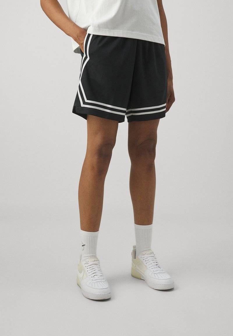 Nike Performance Nike Performance CROSSOVER SHORT - Sports shorts - black black white Top Angebot