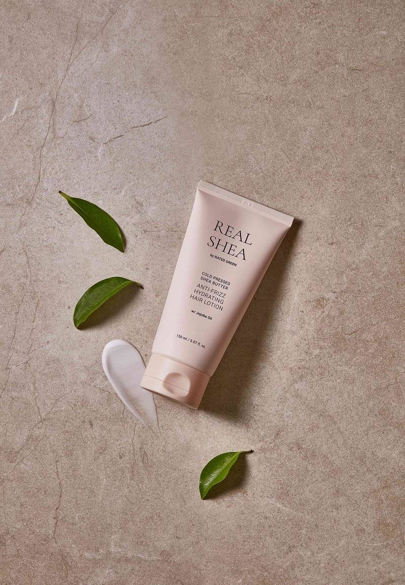 RATED GREEN RATED GREEN REAL SHEA ANTI-FRIZZ HYDRATING HAIR LOTION - Conditioner Neueste Stile