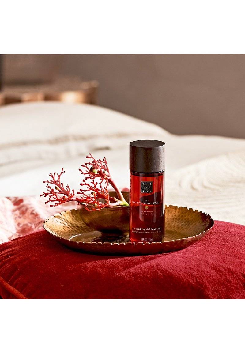 Rituals Rituals RICH BODY OIL THE RITUAL OF AYURVEDA - SWEET & NUTTY - SWEET ALMOND & INDIAN ROSE - Body oil Nur noch ein Tag übrig