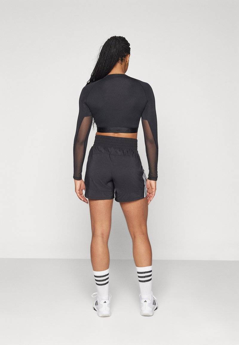 adidas Performance adidas Performance PACER 3-STRIPES WOVEN HIGH-RISE - Sports shorts im Angebot