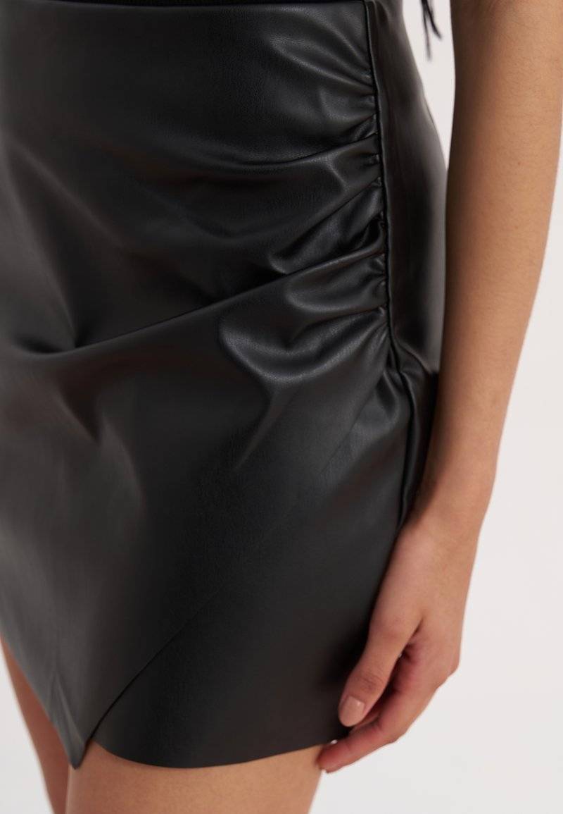 Even&Odd Even&Odd Mini skirt - black Zeitlich begrenztes Angebot