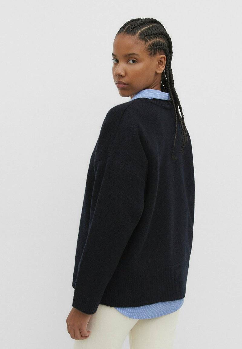 Stradivarius Stradivarius SOFT-TOUCH - Jumper - dark blue Große Rabatte