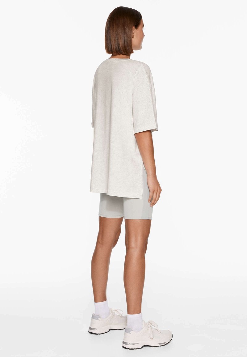 OYSHO OYSHO SHORT SLEEVE - Basic T-shirt - mottled light grey Kostenloser Versand international