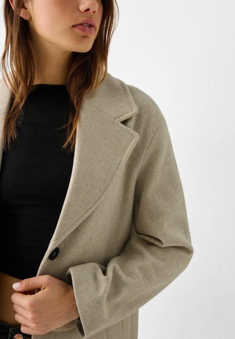Bershka Bershka SOFT - Classic coat - white Cyber Monday