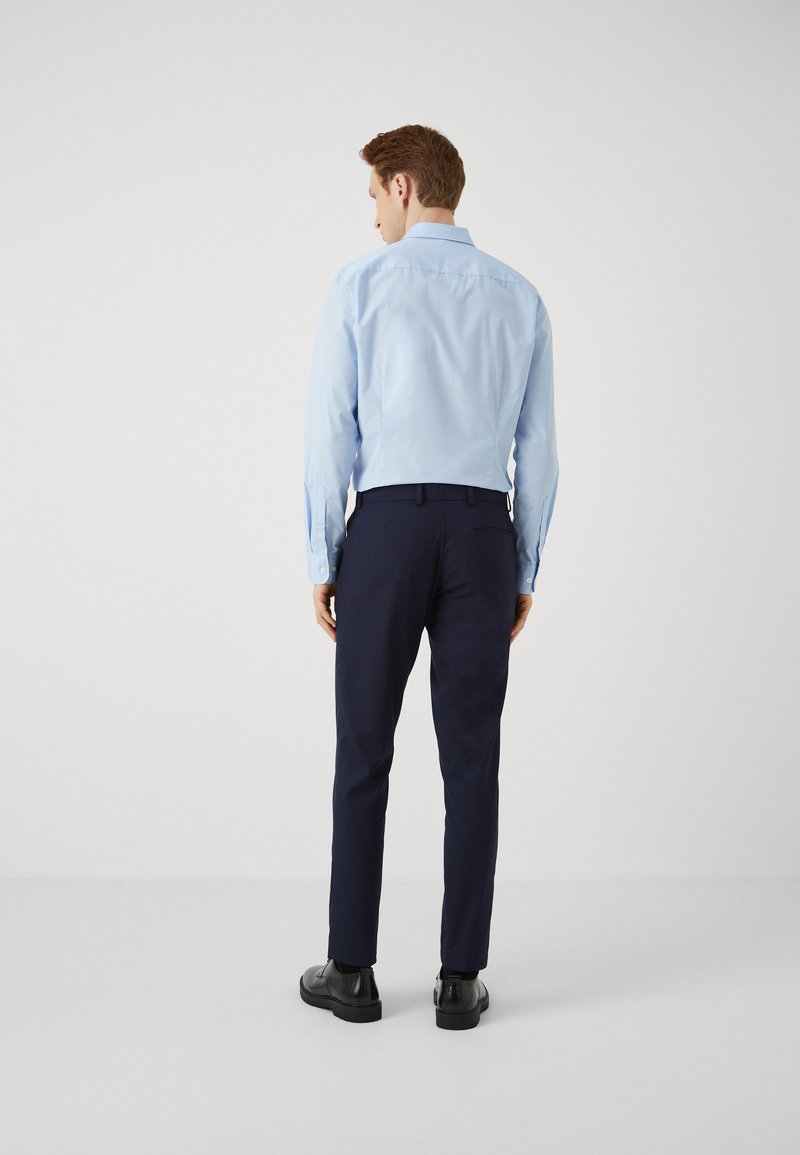 Isaac Dewhirst Isaac Dewhirst BASIC PLAIN SUIT SET - Suit - dark blue Neueste Mode