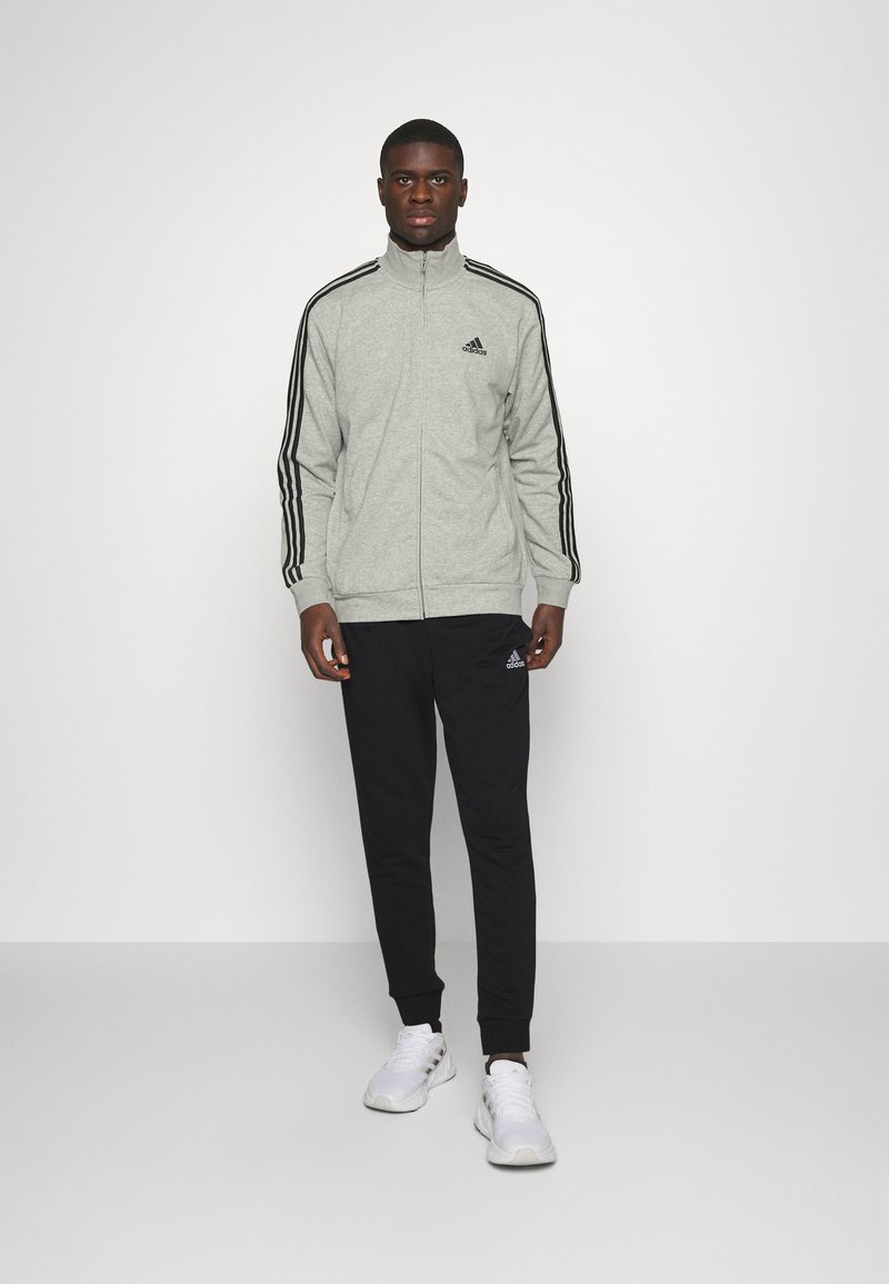 adidas Sportswear adidas Sportswear SET - Tracksuit Begrenzt auf 3 Tage