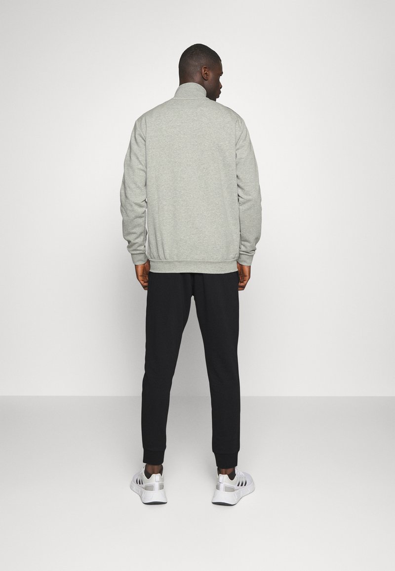adidas Sportswear adidas Sportswear SET - Tracksuit Begrenzt auf 3 Tage