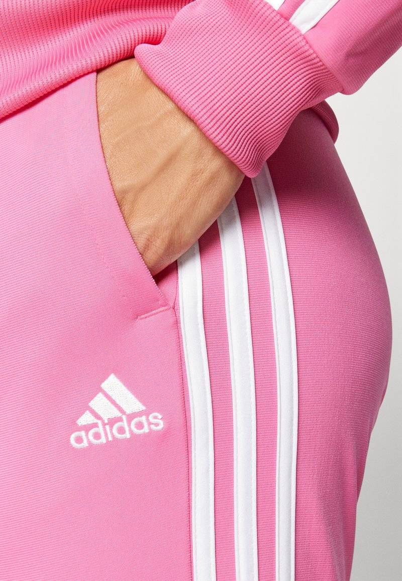 adidas Sportswear adidas Sportswear ESSENTIALS 3-STRIPES - Tracksuit 50% Rabatt für begrenzte Zeit