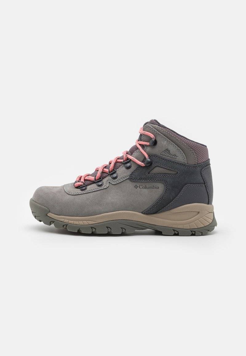 Columbia Columbia NEWTON RIDGE PLUS WATERPROOF AMPED - Hiking shoes Großer Ausverkauf