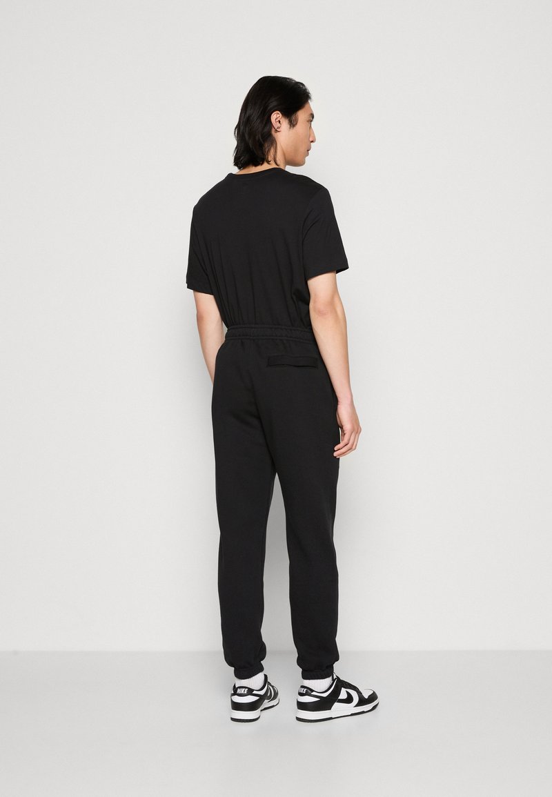Nike Sportswear Nike Sportswear CLUB CF BB - Tracksuit bottoms - black Flash Sale