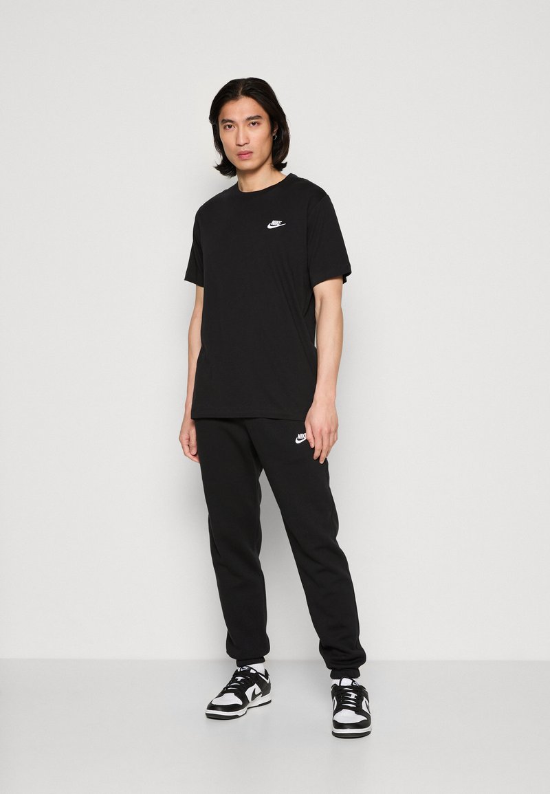 Nike Sportswear Nike Sportswear CLUB CF BB - Tracksuit bottoms - black Flash Sale