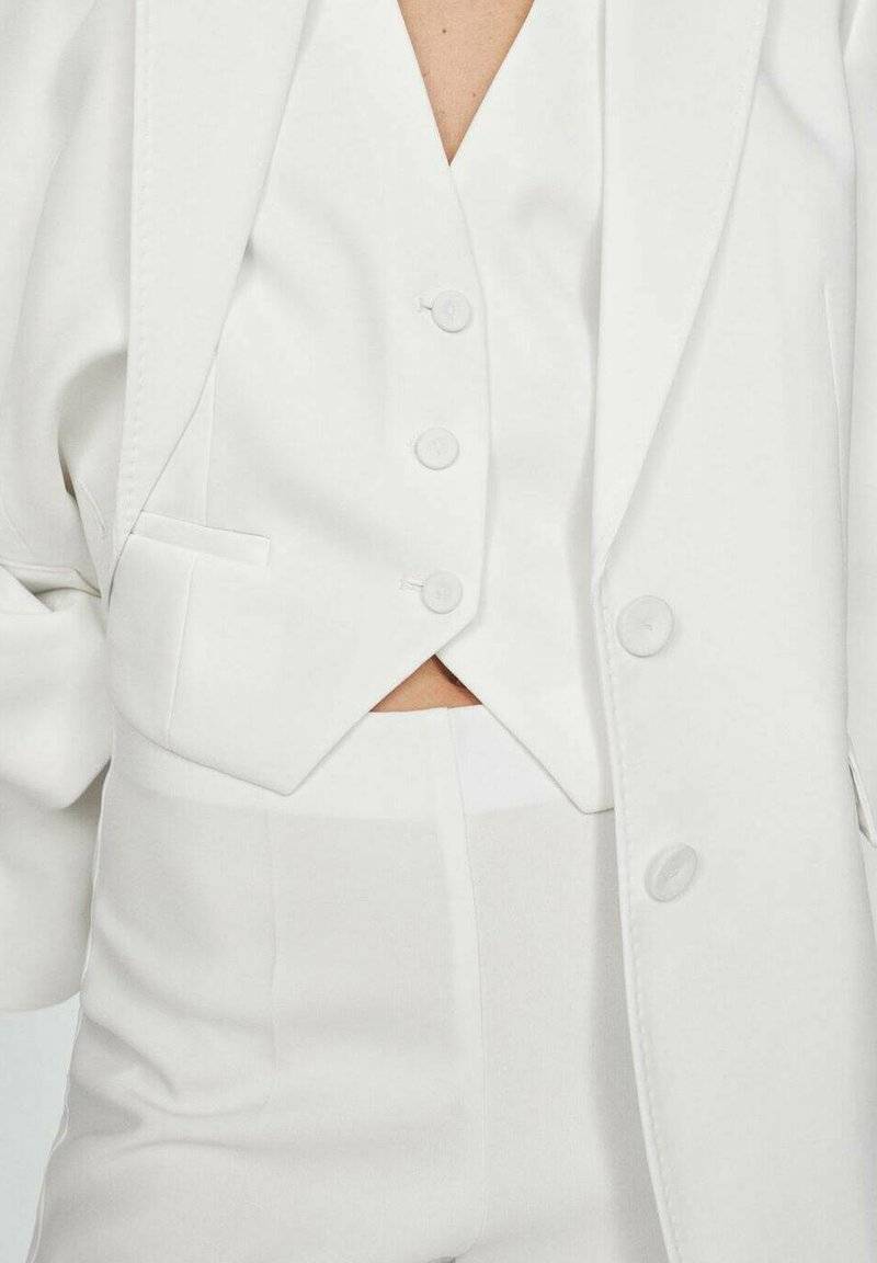 Mango Mango IGUANA - Waistcoat - white Black Friday