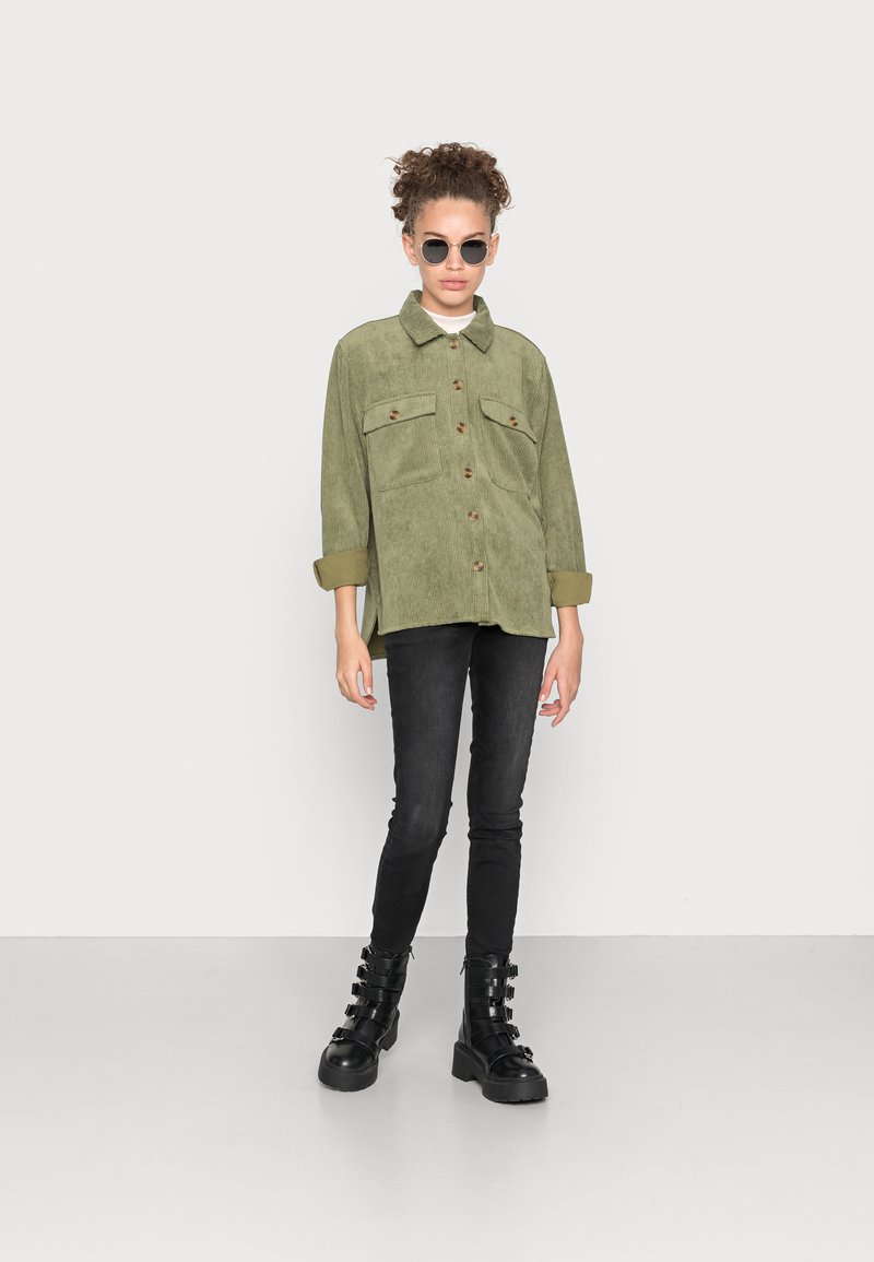 Pieces Pieces PCEFFI - Button-down blouse - olivine Online Outlet