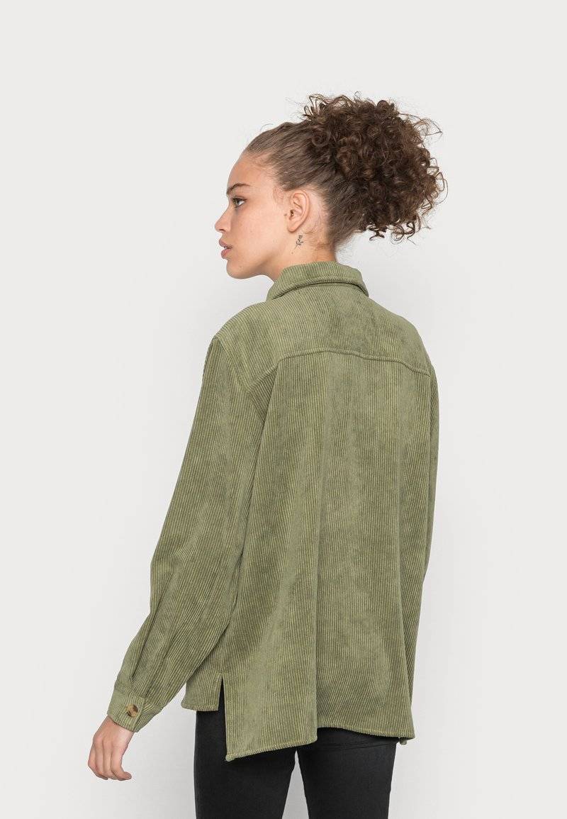 Pieces Pieces PCEFFI - Button-down blouse - olivine Online Outlet