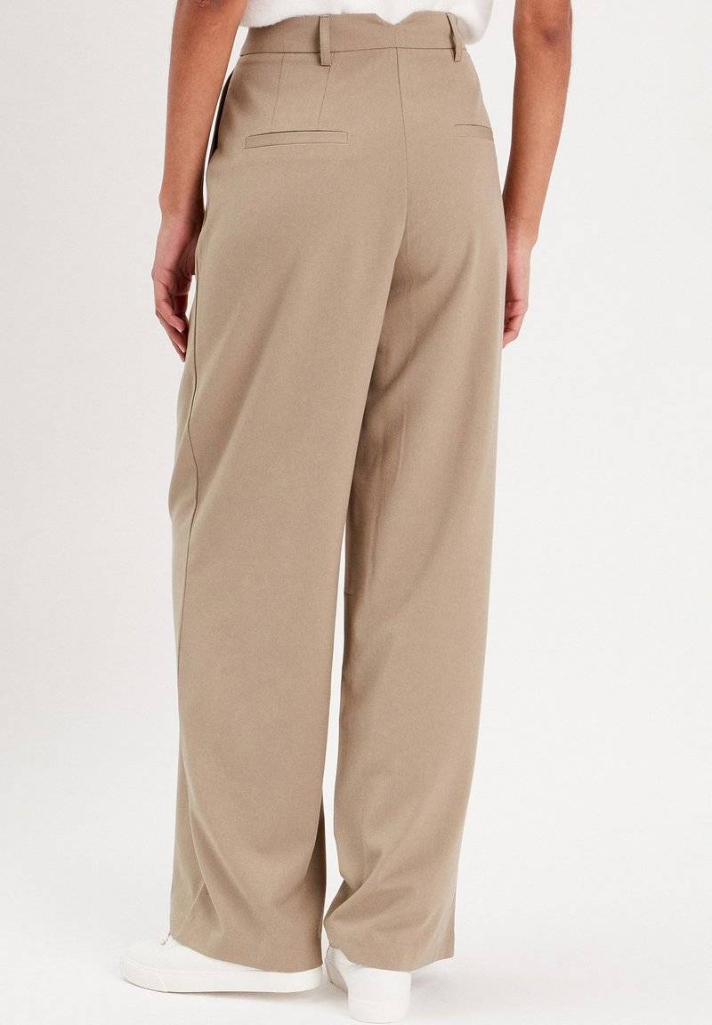 Cache Cache Cache Cache WEITE FLIESSENDE MIT ABNÄHERN - Trousers - vert kaki Große Rabatte