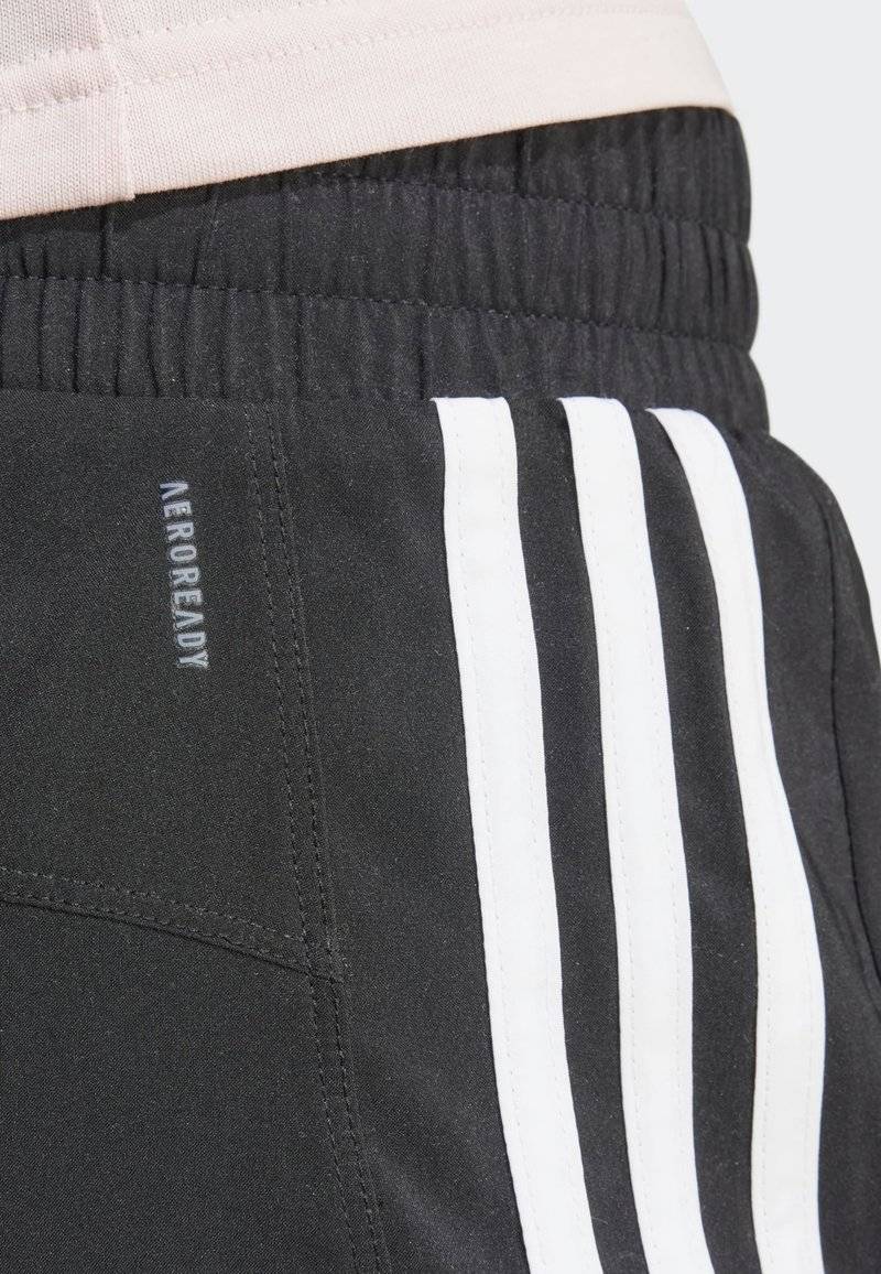 adidas Performance adidas Performance PACER 3-STRIPES WOVEN - Sports shorts - black VIP-Rabatte
