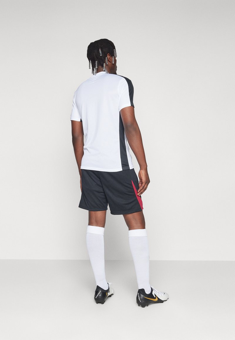 Nike Performance Nike Performance FC BARCELONA STRIKE SHORT - Club wear Bis zu 60% Rabatt