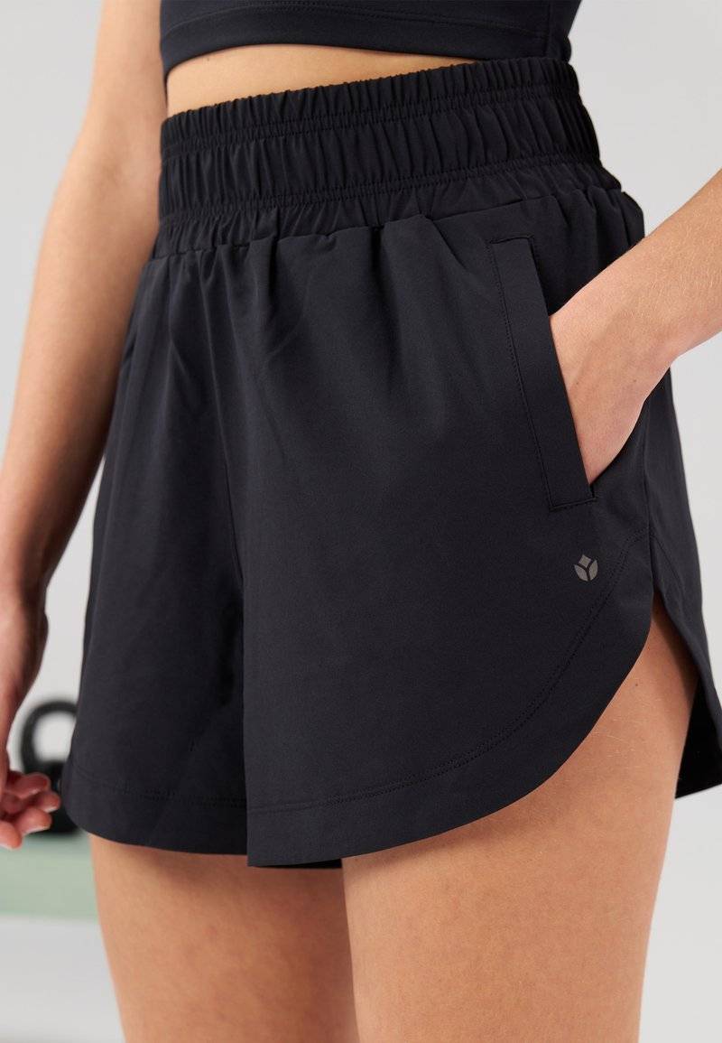 Even&Odd active Even&Odd active Sports shorts - black Nur für heute