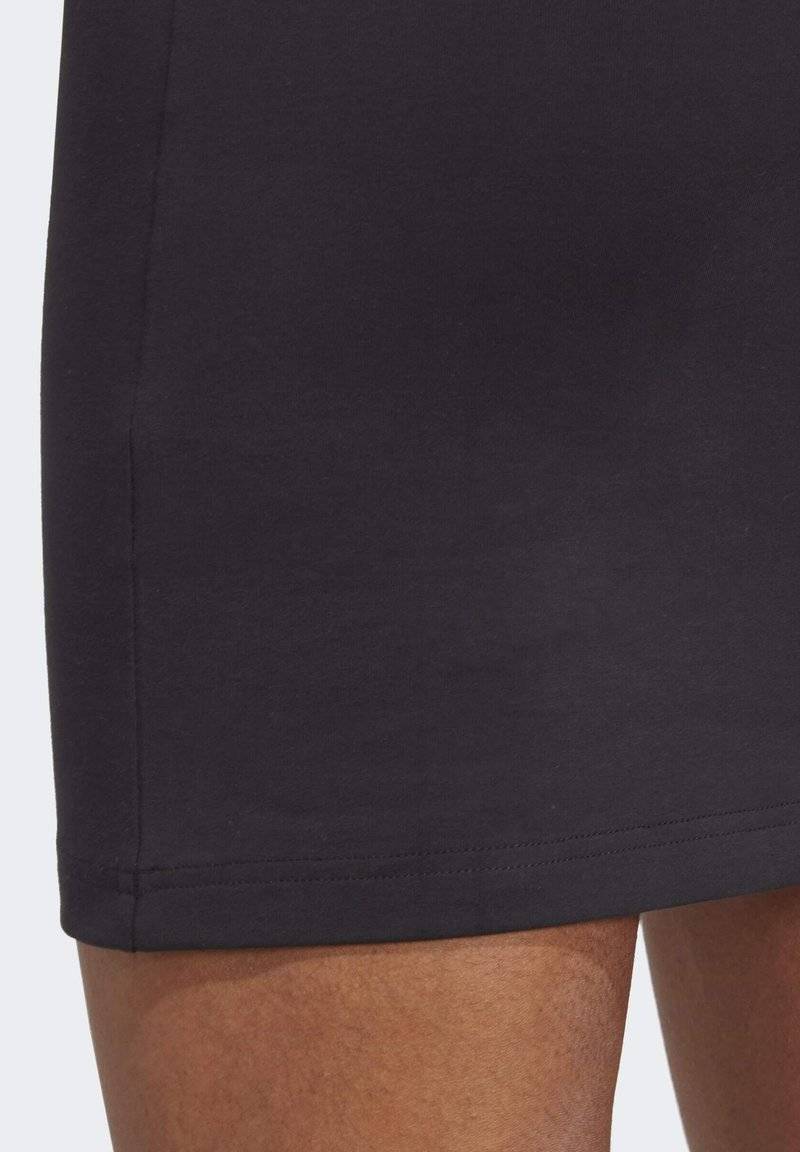 adidas Sportswear adidas Sportswear ESSENTIALS 3-STRIPES SINGLE FITTED - Jersey dress - black white Nur noch ein Tag übrig