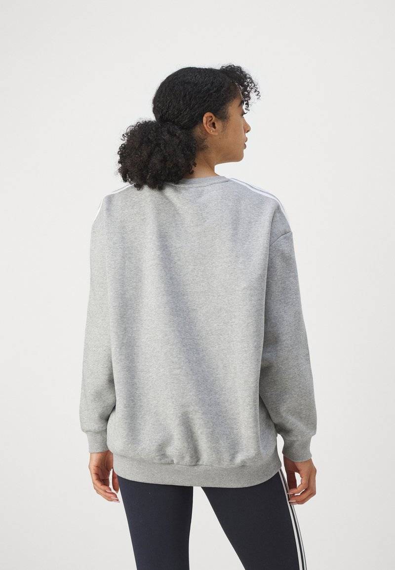 adidas Sportswear adidas Sportswear ESSENTIALS 3 STRIPES OVERSIZED - Sweatshirt Clearance-Verkauf