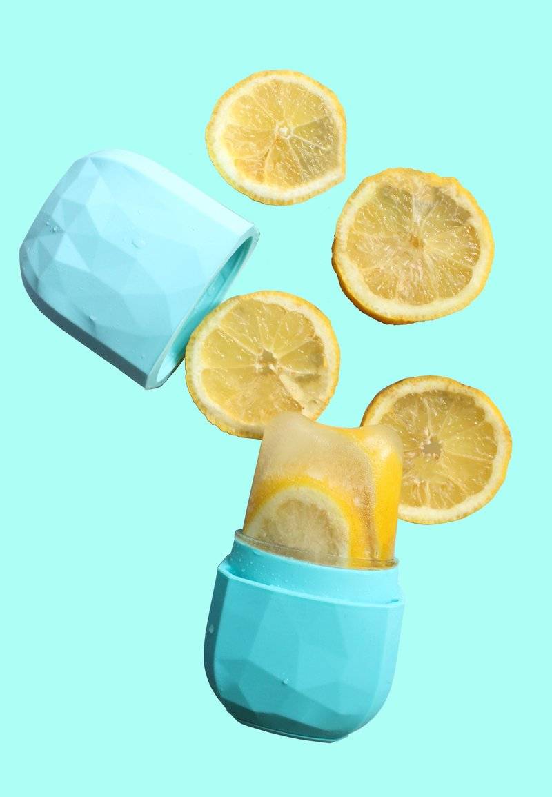 ARI ANWA Skincare ARI ANWA Skincare FACIAL ICE CUBE - MASSAGE ROLLER TOOL - Skincare tool - fresh blue Auslauf