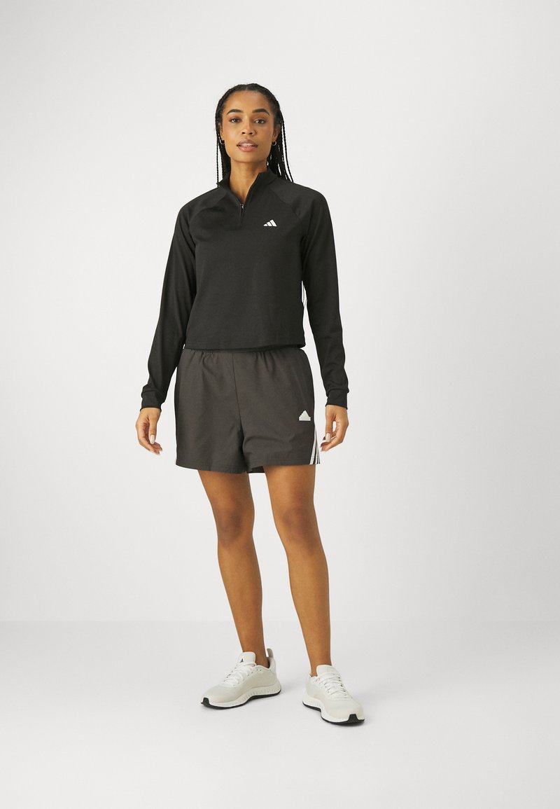 adidas Sportswear adidas Sportswear FUTURE ICONS THREE STRIPES SHORT - Sports shorts - black Riesige Ersparnisse