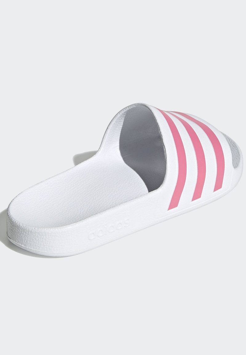 adidas Performance adidas Performance ADILETTE AQUA - Pool slides - white VIP-Rabatte