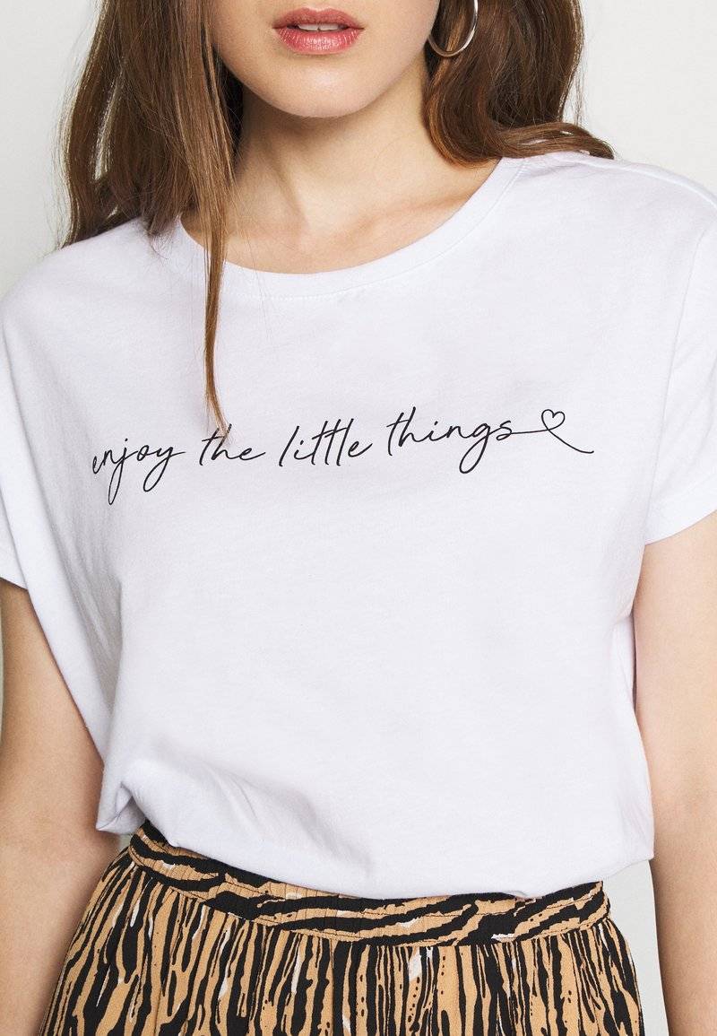 Even&Odd Even&Odd MANDALA ENJOY THE LITTLE THINGS TEE - Print T-shirt - white Günstiger Verkauf