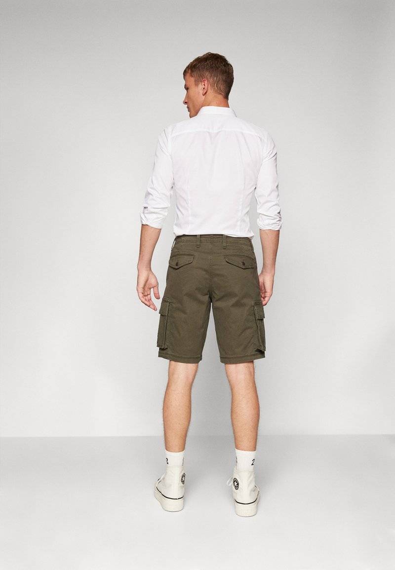 GAP GAP CARGO - Shorts - black moss Flash Sale