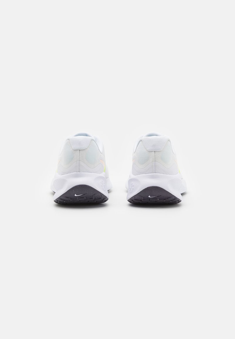 Nike Performance Nike Performance REVOLUTION 7 - Neutral running shoes Wochenangebot