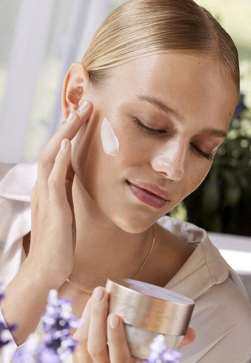 Rituals Rituals THE RITUAL OF NAMASTE GLOW ANTI-AGEING DAY CREAM REFILL - Face cream Bis zu 60% Rabatt