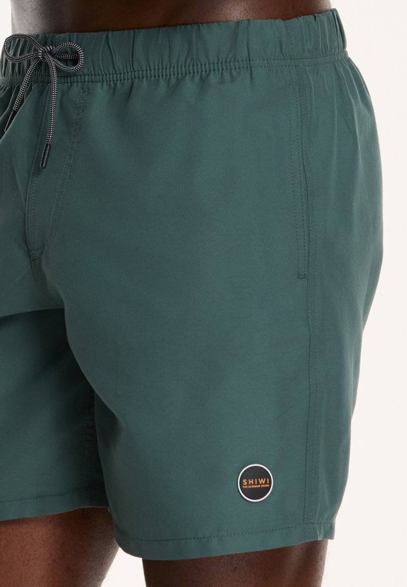 Shiwi Shiwi REGULAR FIT - Swimming shorts - smokey green Limitierter Zeitrabatt