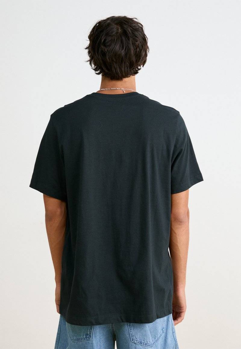 Nike Sportswear Nike Sportswear TEE FUTURA - Print T-shirt - black Exklusivangebot