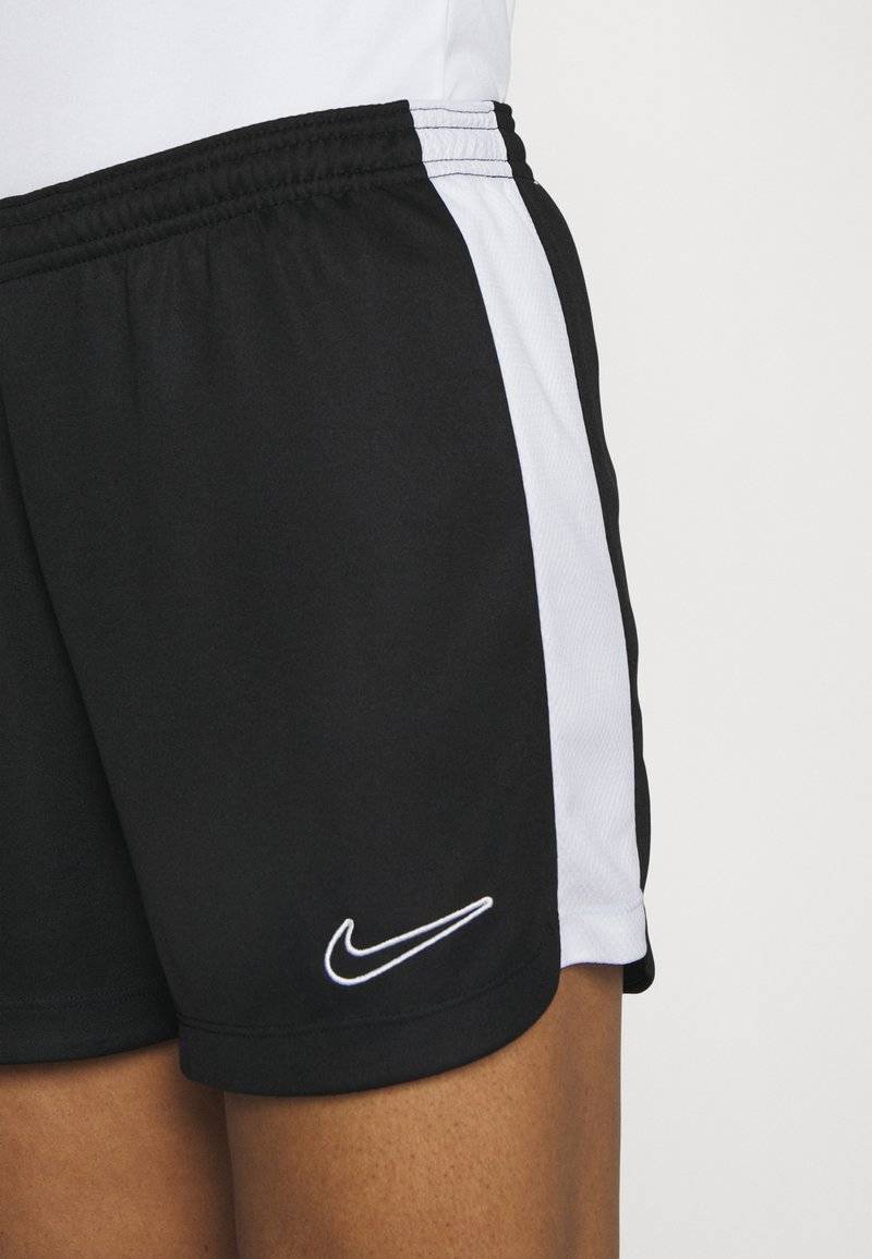 Nike Performance Nike Performance SHORT BRANDED - Sports shorts Valentinstagsangebot