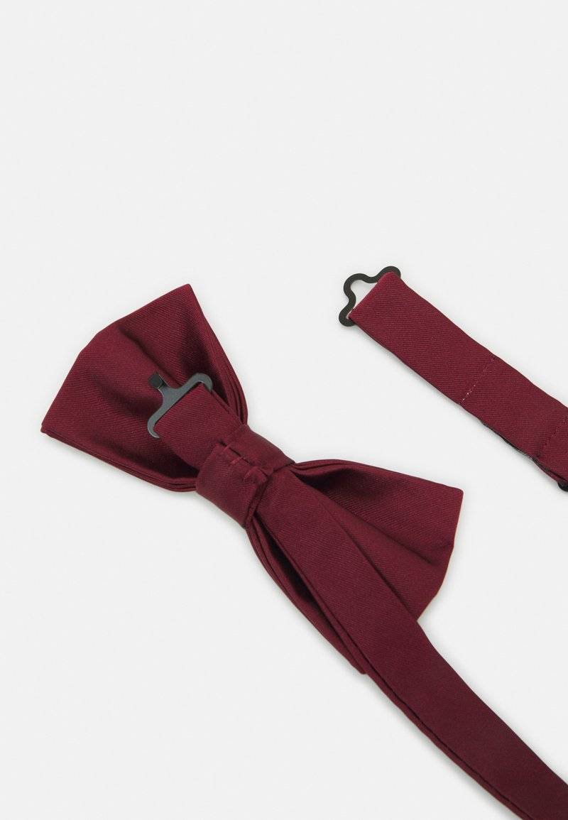 Pier One Pier One SET - Pocket square - bordeaux Angebote
