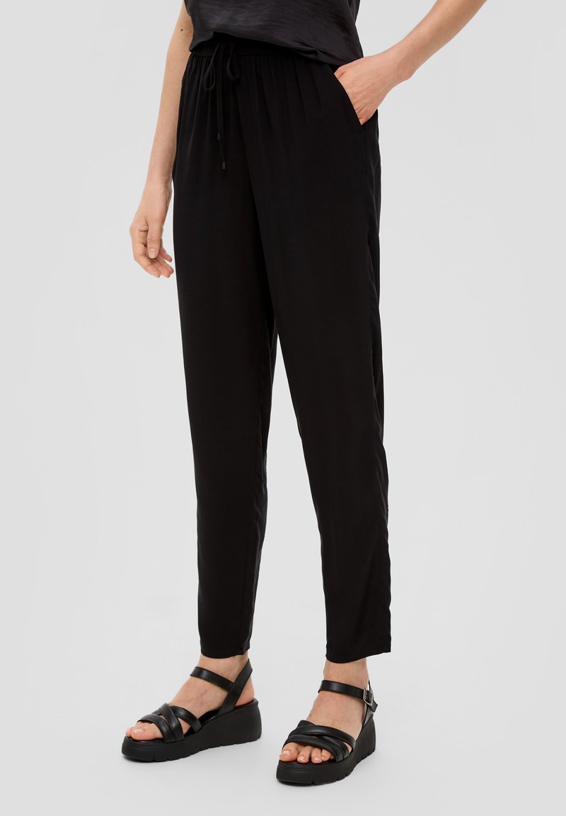 s.Oliver s.Oliver ANKLE-AUS REINER - Trousers - schwarz