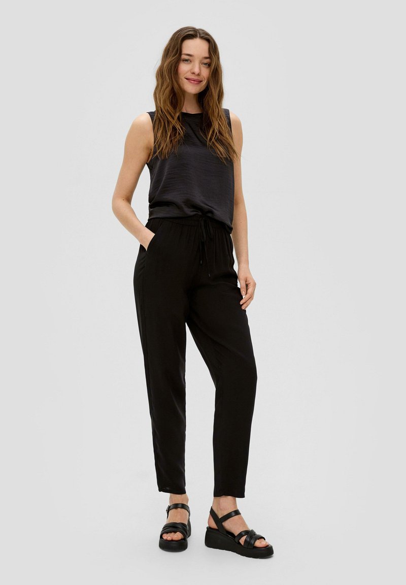 s.Oliver s.Oliver ANKLE-AUS REINER - Trousers - schwarz Fabrikpreis