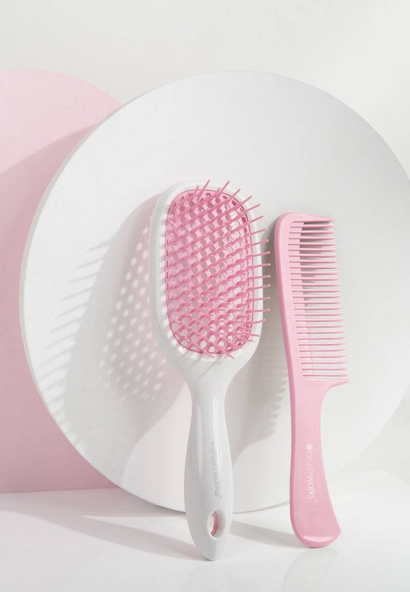 Brushworks Brushworks BRUSHWORKS BLOWDRY BRUSH AND COMB - Hair set - pink & white Bis zu 65% Rabatt