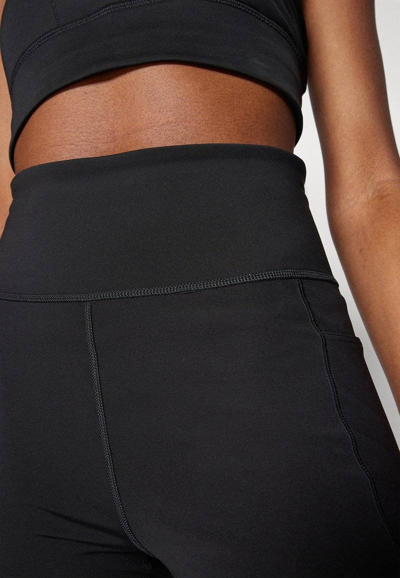 adidas Performance adidas Performance OWN THE RUN SHORT - Leggings - black 2025