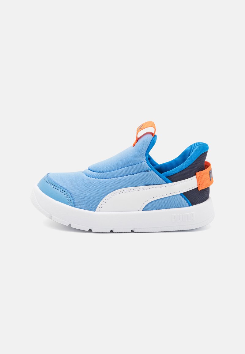 Puma Puma COURTFLEX V3 EASE IN UNISEX - Training shoe Kostenloser Versand