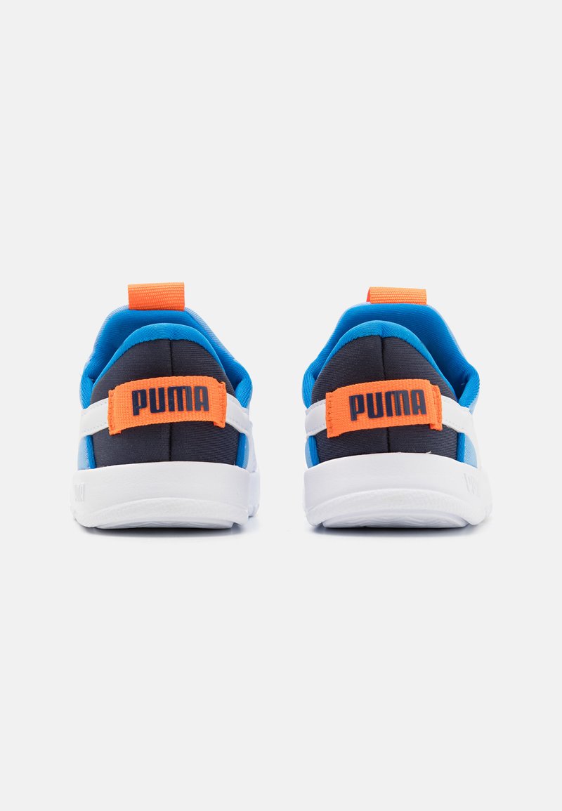 Puma Puma COURTFLEX V3 EASE IN UNISEX - Training shoe Kostenloser Versand